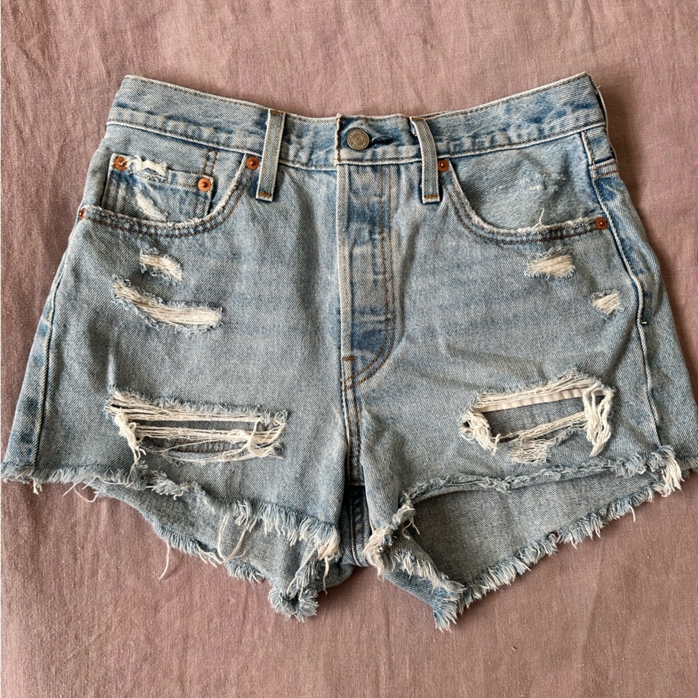 Distressed Levi’s Jean Shorts